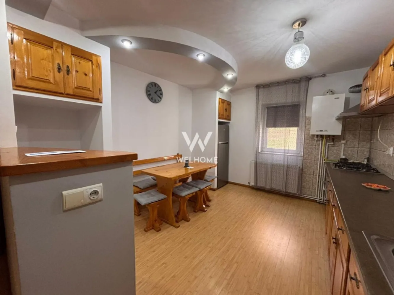 Apartament 2 camere decomandat cu pivniță
