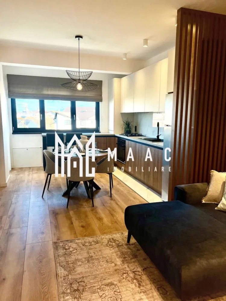 Apartament de închiriat | 2 camere | Lift | Garden Residence - MAAC-imobiliare oferă spre închiriere un apartament modern, situat în zona Piața Cluj, etaj 3/4, într-un bloc nou cu lift, cu suprafață utilă de 52 mp + balcon 3 mp și cu o compartimentare practică, decomandat : hol, living, dormitor, bucătărie, baie spațioasă. Se închiriază complet mobilat și utilat, cu finisaje premium și încălzire în pardoseală. Dispune de 2 locuri de parcare (1 subteran + 1 suprateran) În apropiere de puncte de interes mijloace de transport în comun și magazine. Condiții închiriere: -se percepe garanție în echivalentul unei chirii -nu se acceptă animale de companie Pentru vizionări sau alte detalii contactați-ne și specificați ID:CP2859194 (codul proprietății) }}