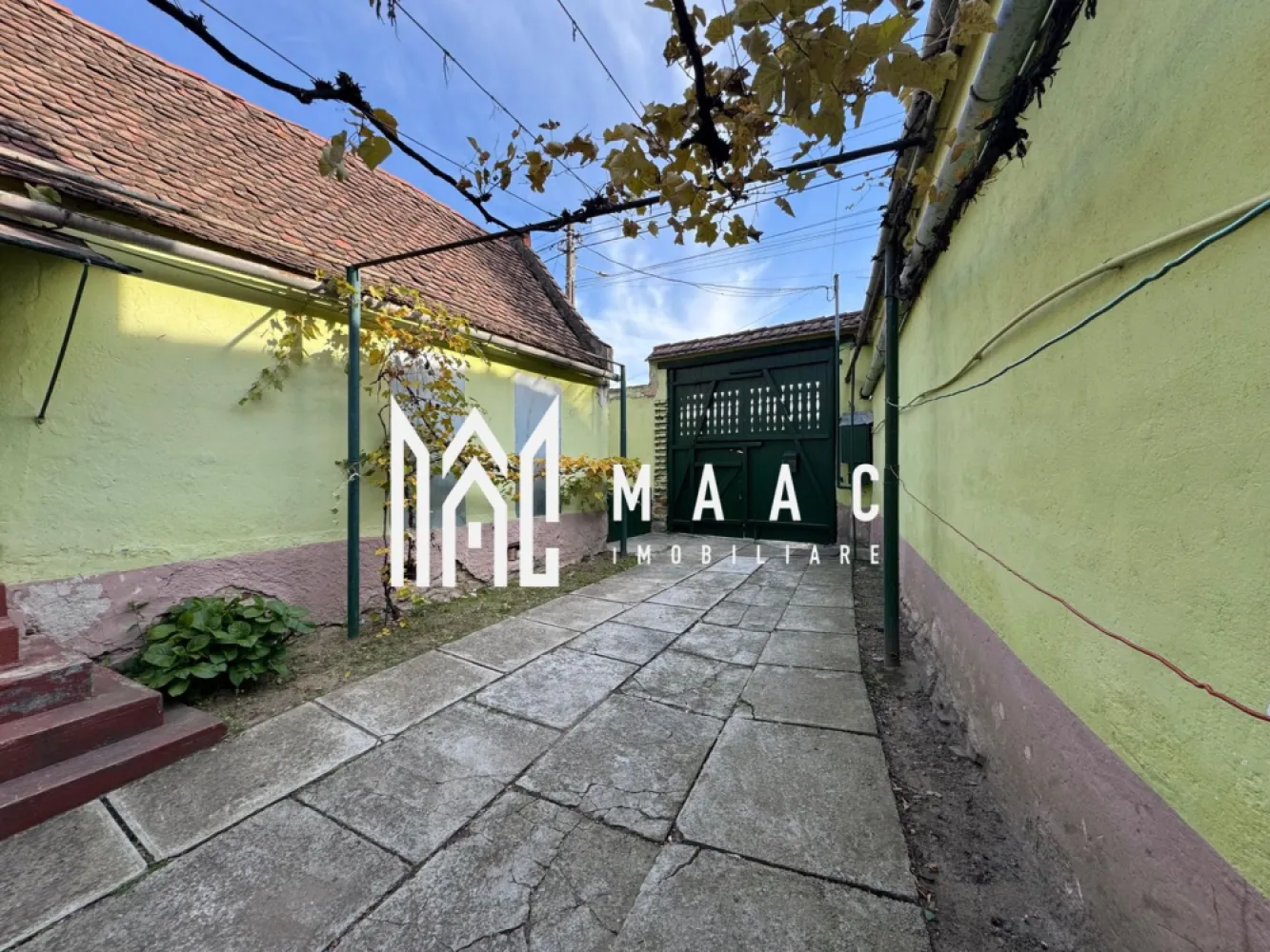 Casă 3 Camere | 560 mp curte | Gura Râului