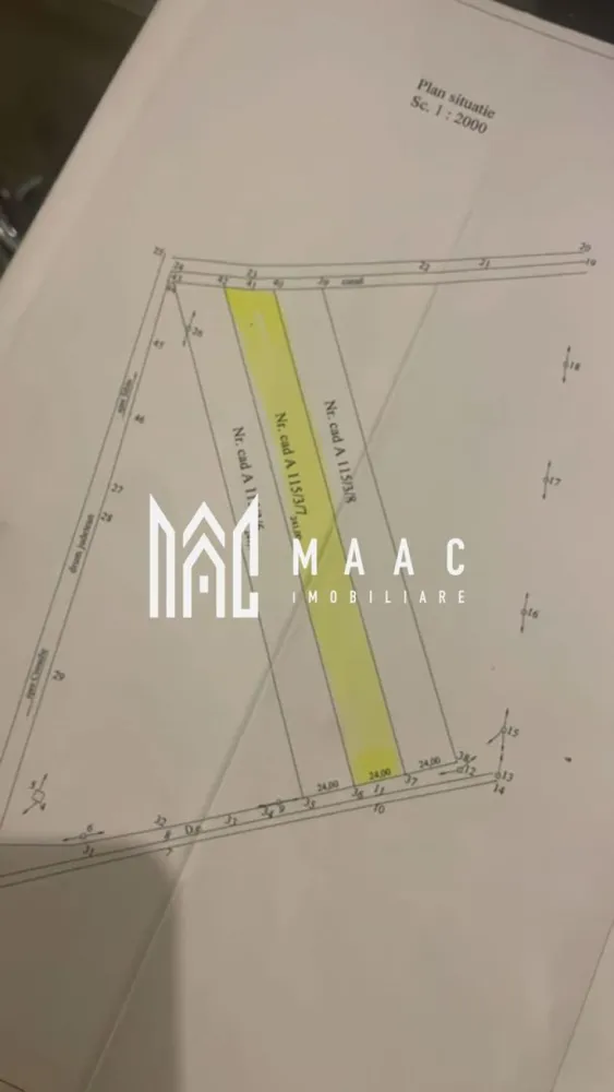 Oportunitate Teren I Pret imbatabil I Investiție Strategică - MAAC Imobiliare va ofertă o oportunitate rară, ideală pentru dezvoltatori sau investitori care caută un raport preț-valoare excepțional. Suprafață: 2000 mp (parte dintr-o parcelă mai mare de 6000 mp). Stadiu: Terenul nu este încă dezmembrat (ofertă urgentă din partea proprietarului). Utilități: Disponibile la limita proprietății. Potențial: Zonă în continuă dezvoltare, preț competitiv. O soluție de achiziție rapidă și profitabilă, adresată celor care doresc să capitalizeze pe creșterea zonei. MAAC Imobiliare este partenerul dumneavoastră pentru decizii de investiții sigure. Pentru detalii tehnice, programări sau discuții privind prețurile și condițiile de tranzacționare, vă invităm să ne contactați sau să ne vizitați la sediul nostru din Sibiu, strada Oituzului nr. 12 . Pentru mai multe detalii precizati telefonic ca ati vazut anuntul cu ID CP2962733. }}