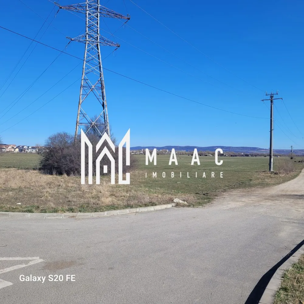Oportunitate Teren I Pret imbatabil I Investiție Strategică - MAAC Imobiliare va ofertă o oportunitate rară, ideală pentru dezvoltatori sau investitori care caută un raport preț-valoare excepțional. Suprafață: 2000 mp (parte dintr-o parcelă mai mare de 6000 mp). Stadiu: Terenul nu este încă dezmembrat (ofertă urgentă din partea proprietarului). Utilități: Disponibile la limita proprietății. Potențial: Zonă în continuă dezvoltare, preț competitiv. O soluție de achiziție rapidă și profitabilă, adresată celor care doresc să capitalizeze pe creșterea zonei. MAAC Imobiliare este partenerul dumneavoastră pentru decizii de investiții sigure. Pentru detalii tehnice, programări sau discuții privind prețurile și condițiile de tranzacționare, vă invităm să ne contactați sau să ne vizitați la sediul nostru din Sibiu, strada Oituzului nr. 12 . Pentru mai multe detalii precizati telefonic ca ati vazut anuntul cu ID CP2962733. }}