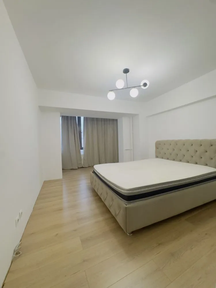 BRASASDAS vinde Ap 2 cam etaj 4/8 pe Bd Unirii. - Agentia Imobiliara BRASADAS vinde apartament cu 2 camere Bd. Unirii • 70 mp • Etaj 4/8 cu vedere pe față și încălzire Radet. 🌐 www.brasadas.com }}