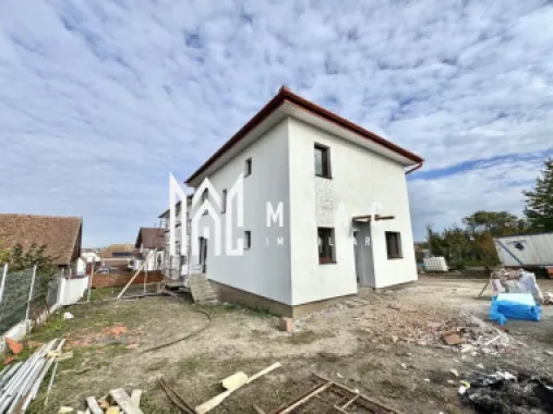 Casă Tip Duplex | 4 Camere | 2 Balcoane | Terasă | Șura Mică