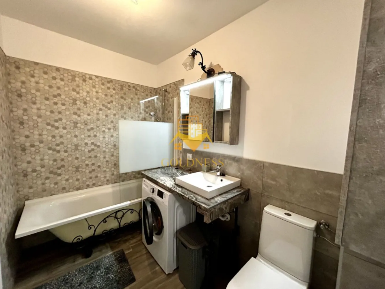 3 camere open space, Parcare, Modern, Zona Vivo, Floresti, Momax