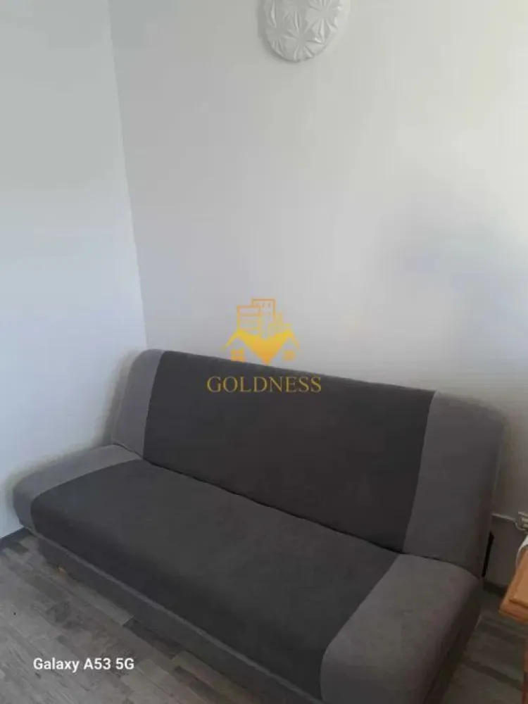 Garsoniera moderna, prima inchiriere, Lombului, Dambul Rotund