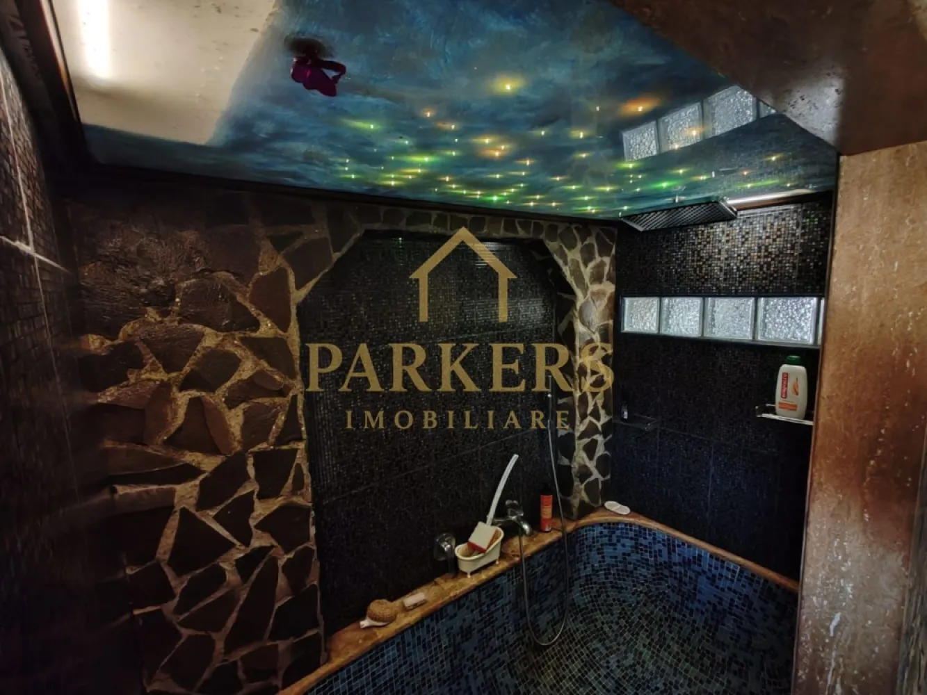 Reședință exclusivistă – 600 mp utili, facilități complete