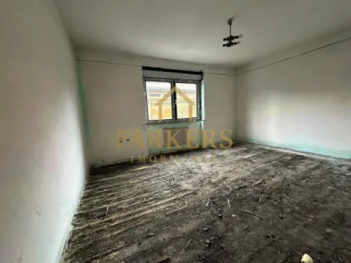 Casa cu etaj 4 camere 208 mp utili de vanzare in Fagaras