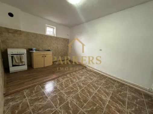 Casa 3 camere de vanzare 110 mp utili si curte de 332 mp de vanzare