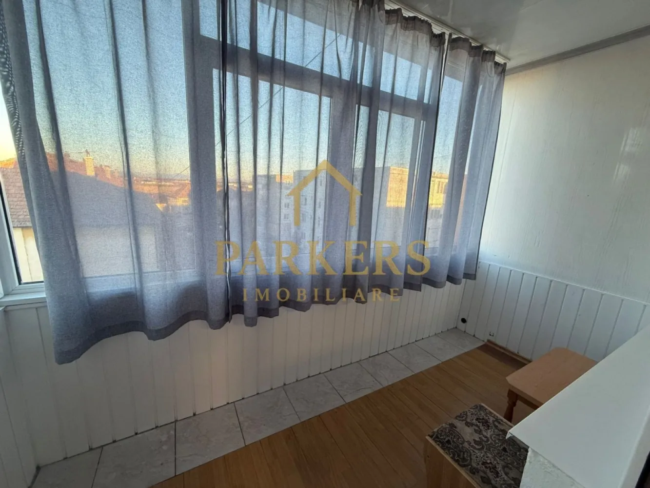 Apartament 2 camere circular, 56 mp utili, etaj 3 Zona Negoiu