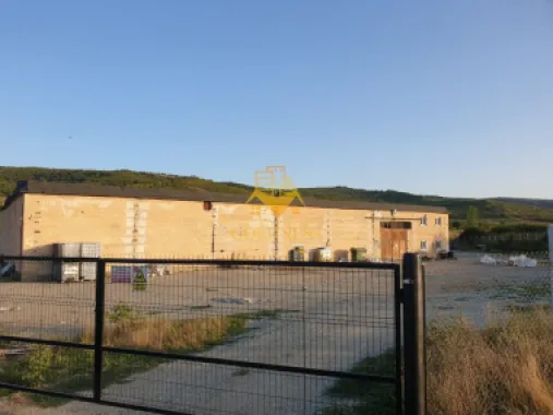 Hala industriala Dej cu platforma betonata curent trifazi