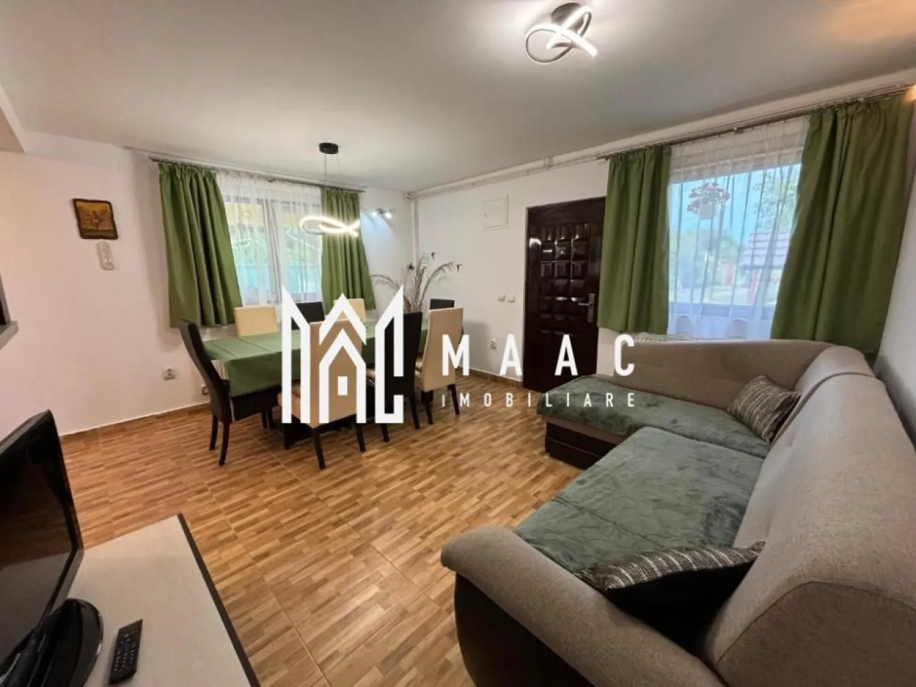 Vilă superbă | 4 camere | 500 mp teren | Vedere la munte | Valea Avrigului