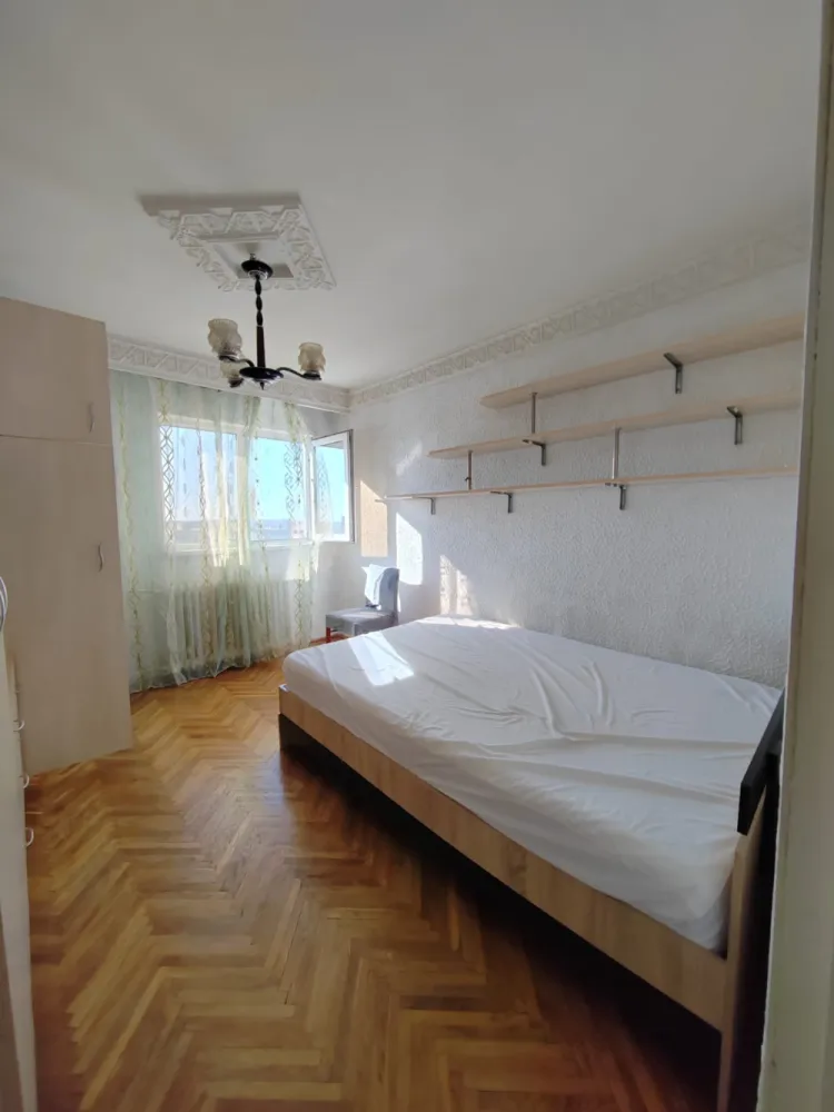 Apartament 3 camere decomandat, etajul 12 din 14, bloc Gioconda, Ploiesti sud