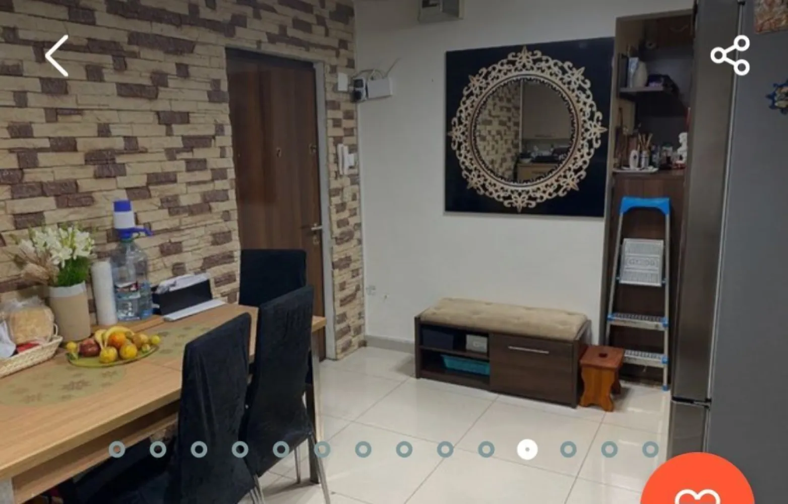 BRASADAS vinde ap 3 cam etaj etaj 1/4 PARCARE Micro 16. - Agenția Imobiliara BRASADAS vinde apartament cu trei camere situat in Micro 16 pe strada Muncii, zona linistita apeoape de mijloace de transport si parcuri. Dispune de: 3 camere ( 2 dormitoare, 1 living), 1 bucatarie, 1 baie, 1 hol, 2 balcoane si loc de parcare. Se alfa la etajul 1 din 4 (2 apartamente pe palier). Este complet mobilat cu exceptia unor obiecte ( detalii la intelegere ). Utilitati: centrala proprie, parchet, gresie, faianta, geamuri termopan, izolat, schimbat instalatii curent, apa. Pentru mai multe oferte accesați www.brasadas.com. }}