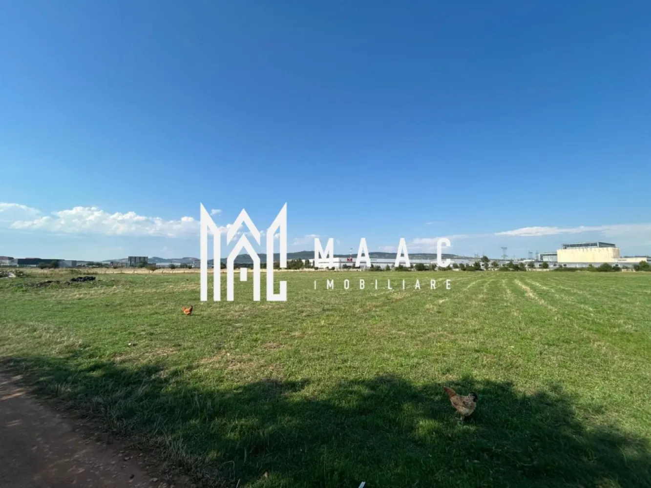 Teren 23.300 mp | 200 ml | Ideal dezvoltare rezidențială sau industrială - Maac Imobiliare vă propune spre vânzare un teren extravilan cu potențial deosebit, situat într-o zonă în plină dezvoltare. Cu o suprafață generoasă de 23.300 mp și o deschidere de aproximativ 200 metri liniari, acest teren este ideal atât pentru dezvoltarea unui cartier de blocuri, cât și pentru amenajarea unei zone industriale cu hale de producție sau depozitare. Caracteristici principale: Suprafață: 23.300 mp Deschidere la drum: ~200 ml Regim: extravilan Utilități: în apropiere (detalii la cerere) Acces facil către drumuri principale Destinații posibile: Cartier rezidențial cu blocuri Parc logistic sau hale industriale Alte investiții cu potențial ridicat Preț: 56 €/mp O oportunitate excelentă pentru dezvoltatori și investitori care caută un teren cu poziție bună și deschidere generoasă. Pentru mai multe informații sau pentru a programa o vizionare, nu ezitați să ne contactați, menționând ID-ul: CP2835260. }}