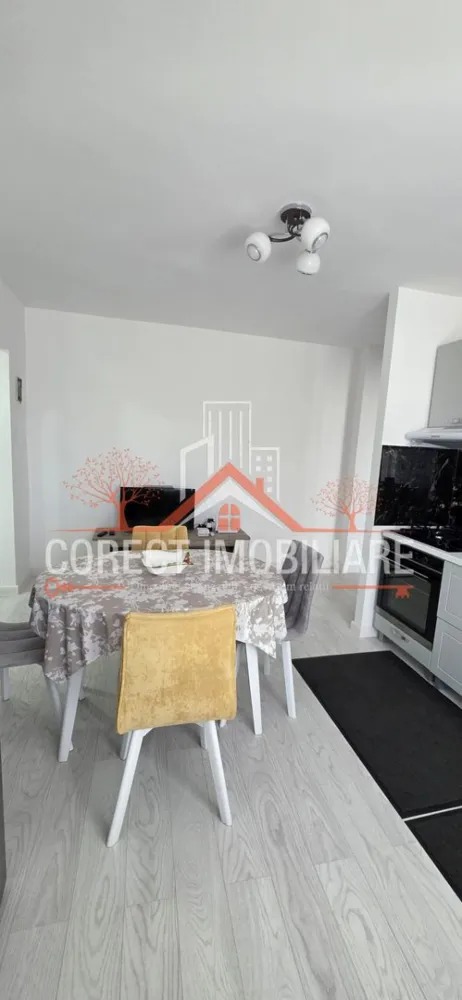 Apartament Bulevardul Decebal etaj 1 - Apartament 2 camere – Str. Decebal, Bistrița Apartament cu 2 camere de vânzare, situat pe Strada Decebal, într-o zonă foarte bună, aproape de magazine, transport și puncte de interes. ✔ 51 mp utili ✔ Etaj 1 ✔ Bucătărie separată ✔ Baie ✔ Compartimentare practică Bloc construit în 1972, locuință potrivită atât pentru locuit, cât și pentru investiție. 💰 Preț: 95000 € 📞 Pentru detalii și vizionare, sunați cu încredere. }}