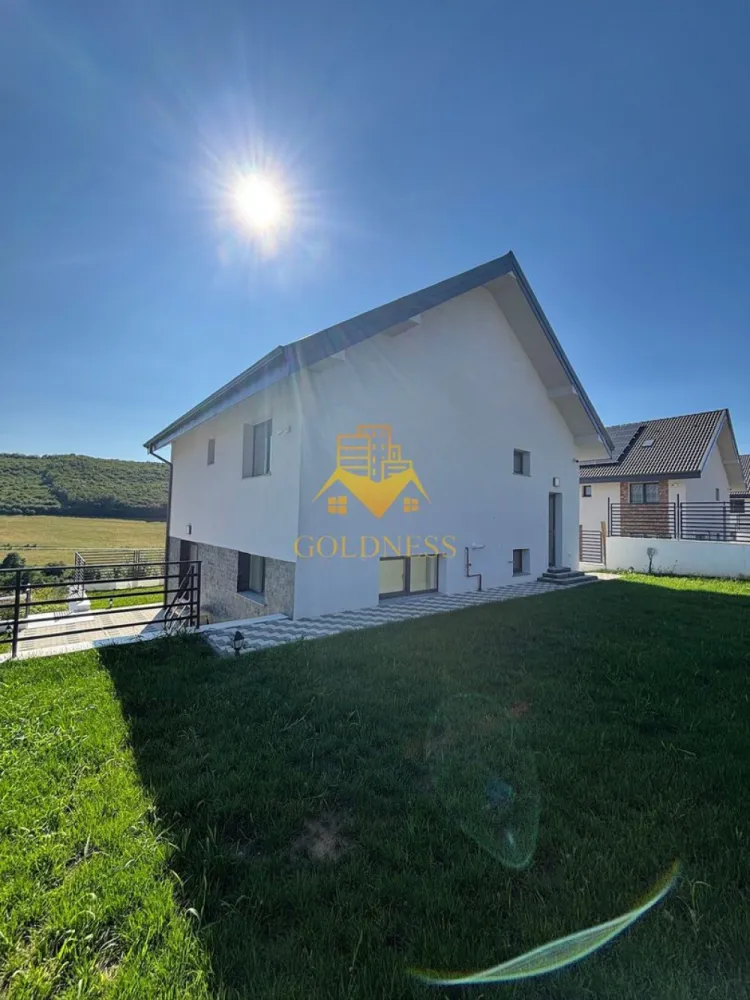 Casa individuala, 4 camere, garaj ,gradina, 2 bai, Popesti , Baciu