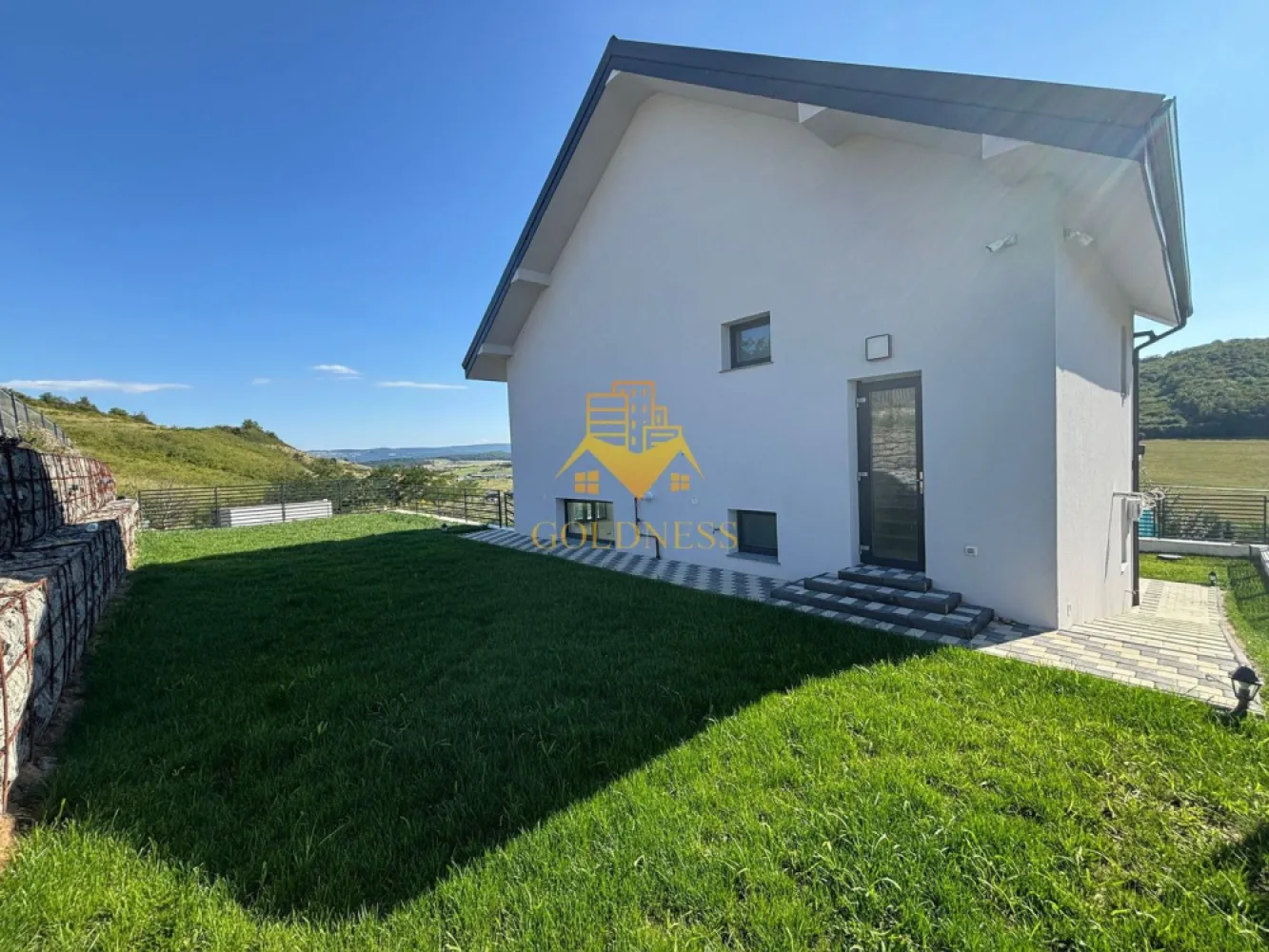 Casa individuala, 4 camere, garaj ,gradina, 2 bai, Popesti , Baciu