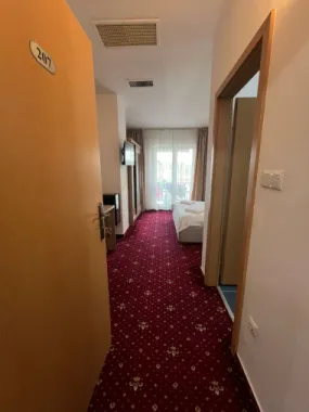 De vânzare – Hotel Veștem, Sibiu