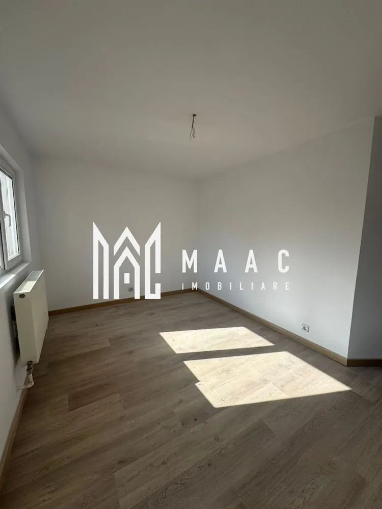 Apartamente noi | 2 camere | Ostroveni - MAAC Imobiliare vă propune spre vânzare apartamente noi, decomandate, situate în cartierul Ostroveni, zona Tic-Tac, o zonă apreciată pentru accesul facil către magazine, transport public și alte puncte de interes ale orașului. Locuințele sunt amplasate la mansarda unui imobil cu regim de înălțime P+4+M, mansardă recent construită și finalizată în anul 2026, realizată la standarde moderne. Apartamentele se vând la cheie, fiind complet finisate și pregătite pentru mutare imediată. Acestea beneficiază de finisaje noi și moderne, precum: * gresie * faianță * parchet * obiecte sanitare noi În plus, fiecare locuință dispune de balcon, oferind un spațiu suplimentar pentru relaxare. Din punct de vedere al confortului, proprietățile sunt dotate cu centrală termică proprie, asigurând eficiență energetică și control asupra costurilor de încălzire. Fiind locuințe noi, cu toate dotările neutilizate, acestea reprezintă o alegere ideală atât pentru locuit, cât și pentru investiție (închiriere). Prețurile pornesc de la 32.700 € și ajung până la 39.200 € (TVA inclus), în funcție de suprafață și compartimentare, fiind vorba despre construcție nouă. Pentru mai multe informații sau pentru programarea unei vizionări, echipa MAAC Imobiliare vă stă la dispoziție. ID: CP2968622 }}