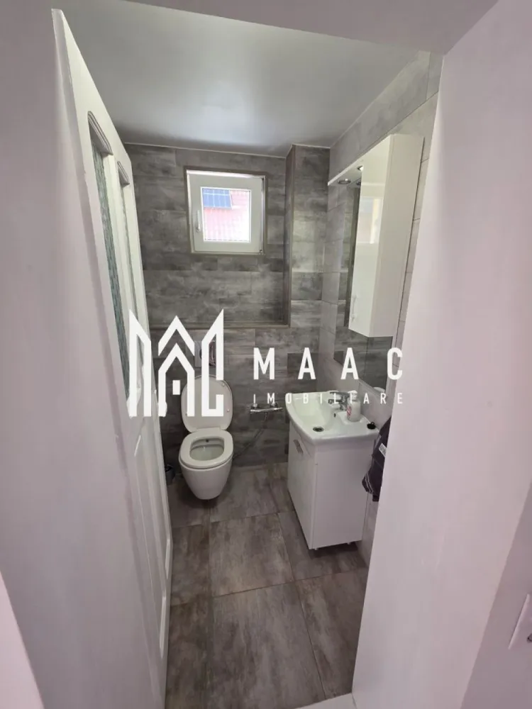 Apartament la casă | 4 camere | 91mpu | Valea Aurie - MAAC Imobiliare vă propune spre închiriere sau vânzare un apartament spațios cu 4 camere, situat la casă, în zona Valea Aurie, pe Calea Poplăcii, una dintre cele mai apreciate zone rezidențiale din Sibiu. Apartamentul are o suprafață utilă de 91 mp și beneficiază de o compartimentare practică și confortabilă. Locuința este compusă din trei dormitoare decomandate, living generos cu zonă de dining, bucătărie separată și două băi, oferind spațiu suficient pentru o familie. Zona Valea Aurie reprezintă un mare avantaj, fiind cunoscută pentru liniște, spații verzi și acces rapid către punctele de interes ale orașului, precum magazine, școli, grădinițe, mijloace de transport și zone de recreere. Apartamentul se închiriază la prețul de 650 euro/lună. Pentru mai multe detalii sau pentru a programa o vizionare, vă rugăm să ne contactați. Specificați ID-ul CP2969305. }}