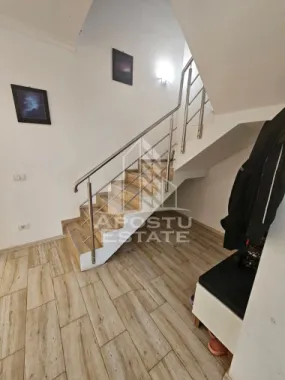 Duplex luminos de vanzare Utvin