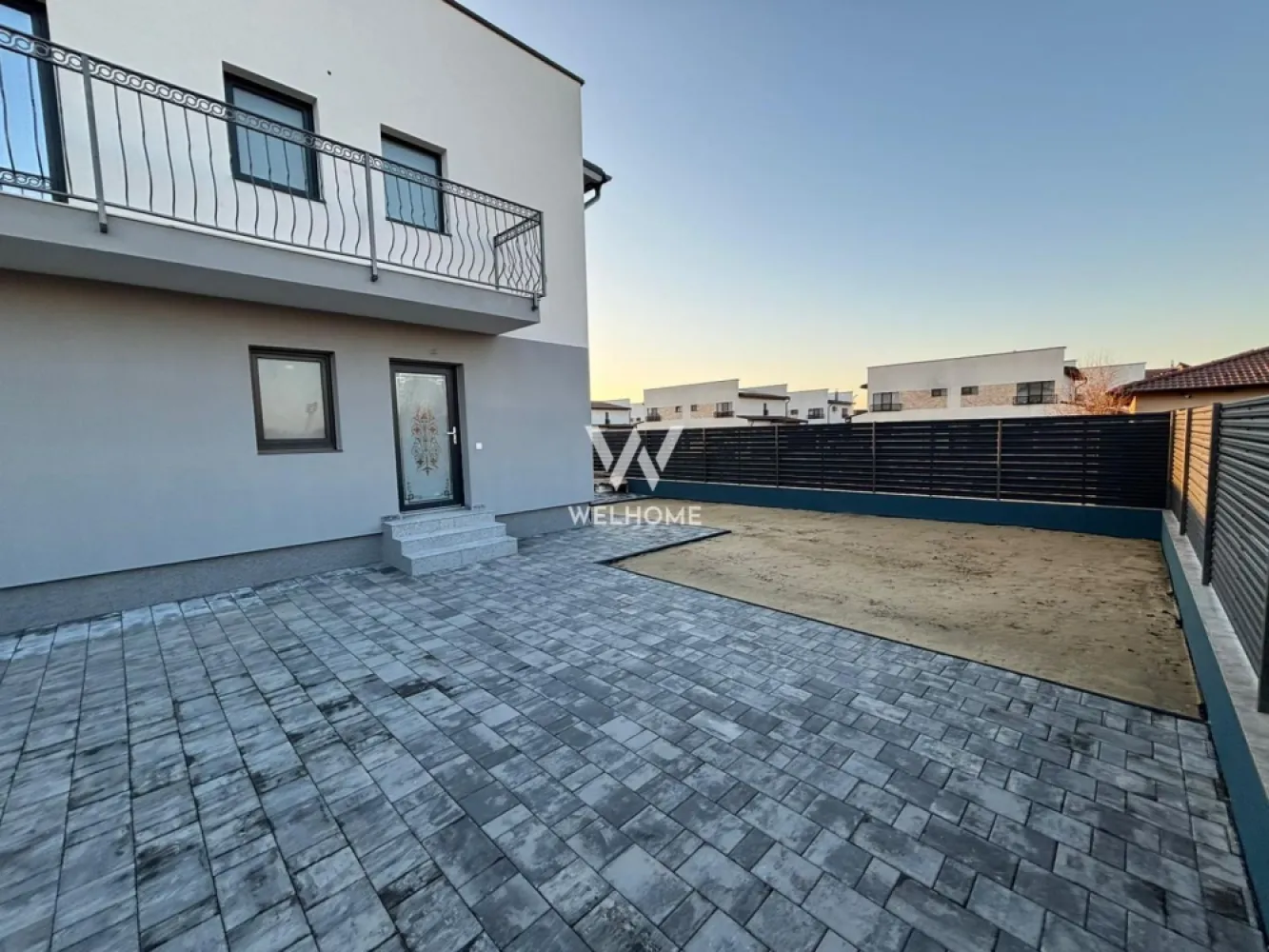 Casa nouă cu 4 camere și curte generoasă – Șelimbăr Triajului