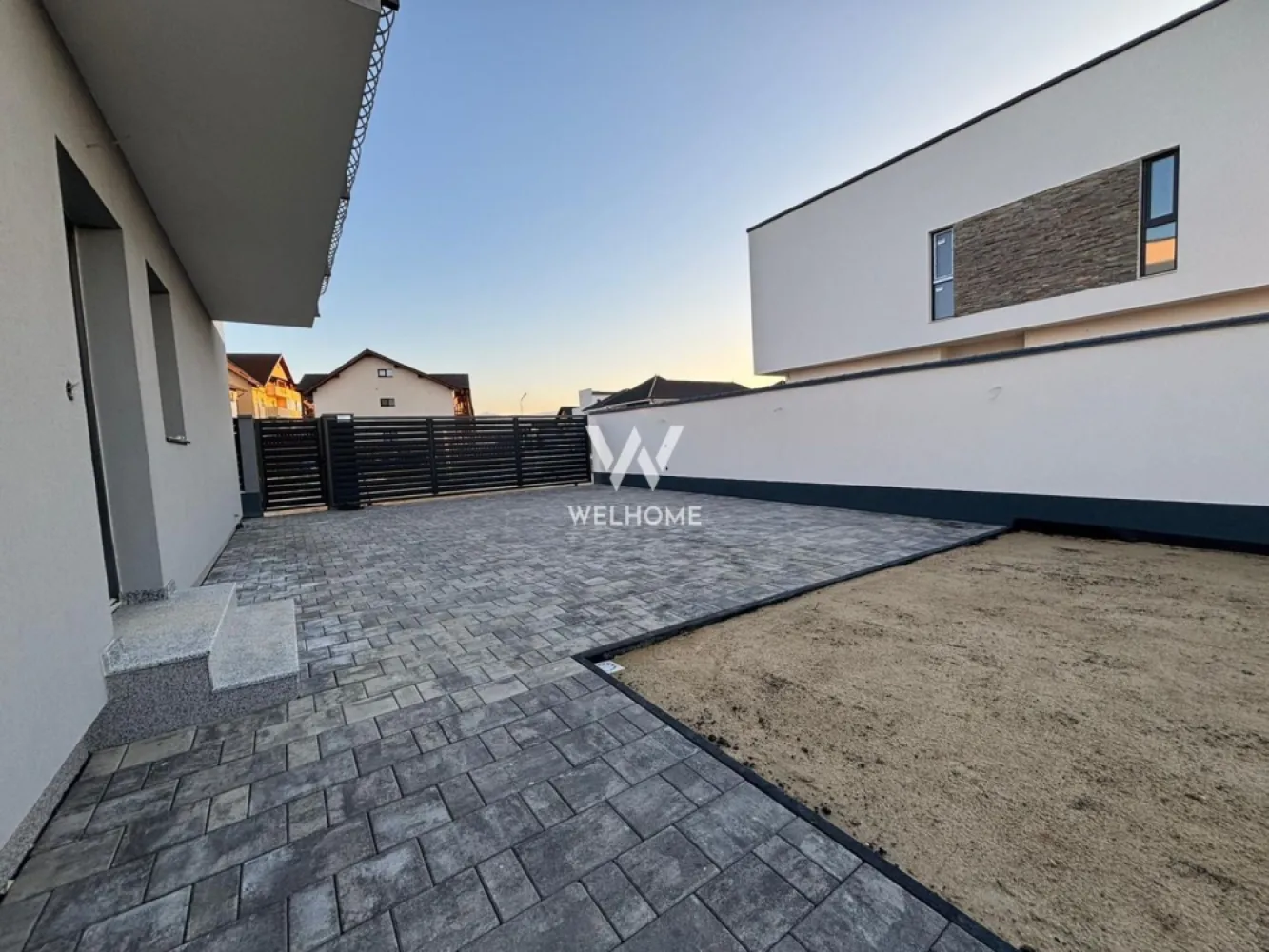 Casa nouă cu 4 camere și curte generoasă – Șelimbăr Triajului