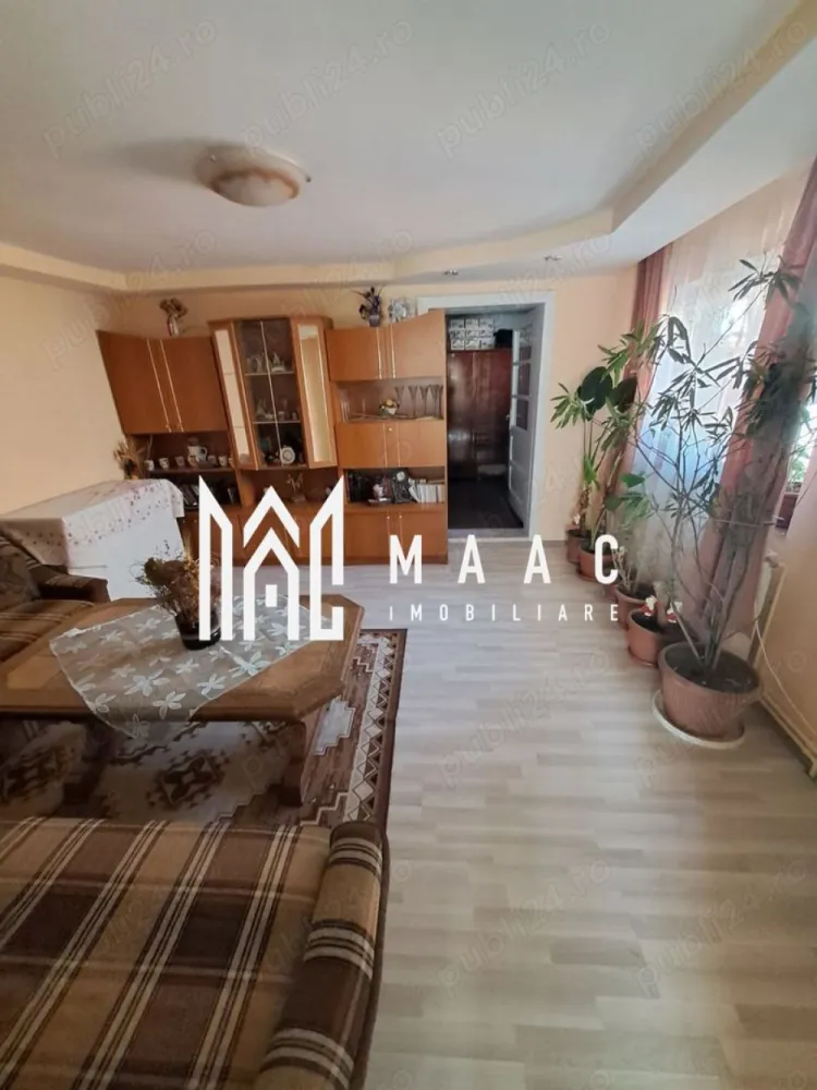 Casa Individuala | 2 Corpuri | 4 Camere | 100 MPU | Saliste - MAAC Imobiliare vă propune spre vânzare o proprietate formată din două corpuri de clădire, cu o suprafață utilă de 100 mp, situată în imediata apropiere a centrului orașului Săliște. Această casă este ideală pentru cei care caută un imobil versatil, bine poziționat și ușor accesibil. Descrierea proprietății Locuința este compartimentată funcțional și cuprinde în total: 4 camere 1 bucătărie 1 baie Cele două corpuri sunt separate printr-o poartă de trecere, oferind atât intimitate, cât și posibilitatea utilizării lor independente. Sistem de încălzire Un corp este încălzit cu gaz, Celălalt corp dispune de încălzire pe lemne, cu pivniță ideală pentru depozitare și spațiu tehnic. Acces și localizare Accesul la proprietate se face direct din stradă, ceea ce asigură confort și ușurință în utilizarea zilnică. Amplasarea aproape de centrul orașului garantează acces rapid la toate facilitățile locale. Pentru mai multe detalii sau pentru a programa o vizionare, vă invităm să contactați Maac Imobiliare specificand ID: CP2833580 }}