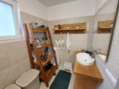 Casa 4 camere, curte 250mp - str. Granitului