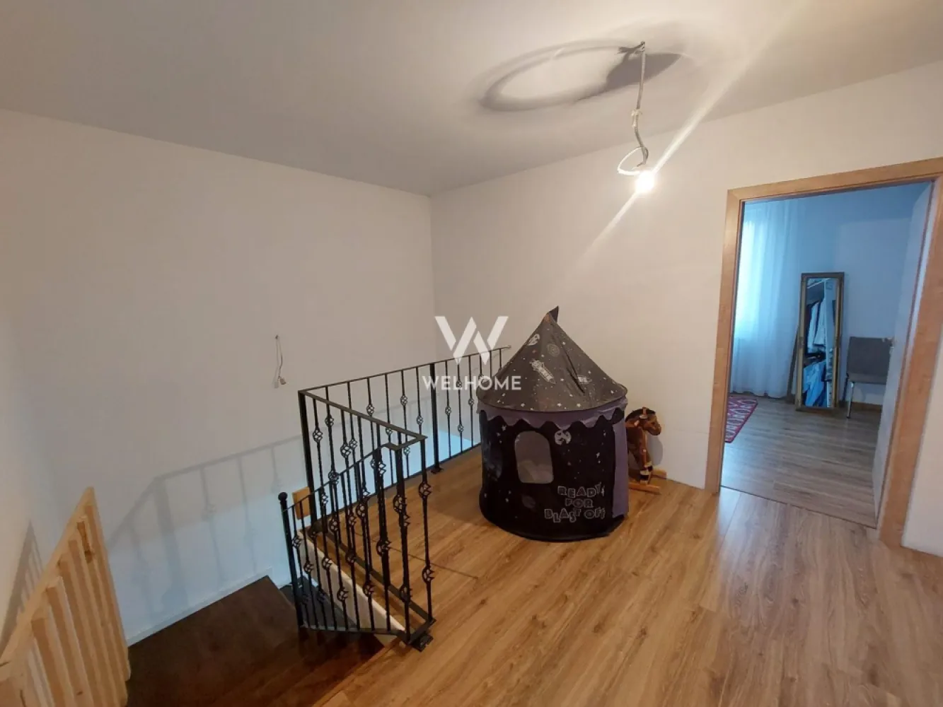 Casa 4 camere, curte 250mp - str. Granitului