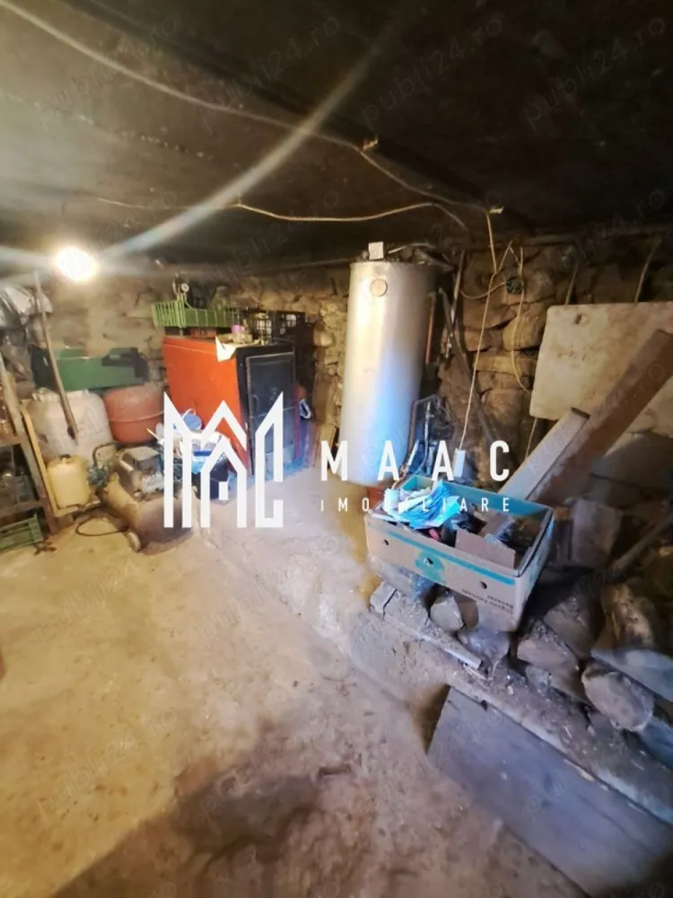 Casa Individuala | 2 Corpuri | 4 Camere | 100 MPU | Saliste - MAAC Imobiliare vă propune spre vânzare o proprietate formată din două corpuri de clădire, cu o suprafață utilă de 100 mp, situată în imediata apropiere a centrului orașului Săliște. Această casă este ideală pentru cei care caută un imobil versatil, bine poziționat și ușor accesibil. Descrierea proprietății Locuința este compartimentată funcțional și cuprinde în total: 4 camere 1 bucătărie 1 baie Cele două corpuri sunt separate printr-o poartă de trecere, oferind atât intimitate, cât și posibilitatea utilizării lor independente. Sistem de încălzire Un corp este încălzit cu gaz, Celălalt corp dispune de încălzire pe lemne, cu pivniță ideală pentru depozitare și spațiu tehnic. Acces și localizare Accesul la proprietate se face direct din stradă, ceea ce asigură confort și ușurință în utilizarea zilnică. Amplasarea aproape de centrul orașului garantează acces rapid la toate facilitățile locale. Pentru mai multe detalii sau pentru a programa o vizionare, vă invităm să contactați Maac Imobiliare specificand ID: CP2833580 }}