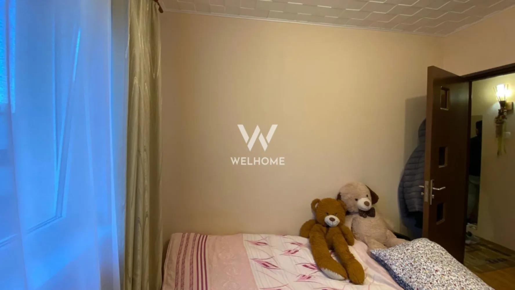 Apartament 3 camere, decomandat, etaj 1, zona Cedonia Sibiu