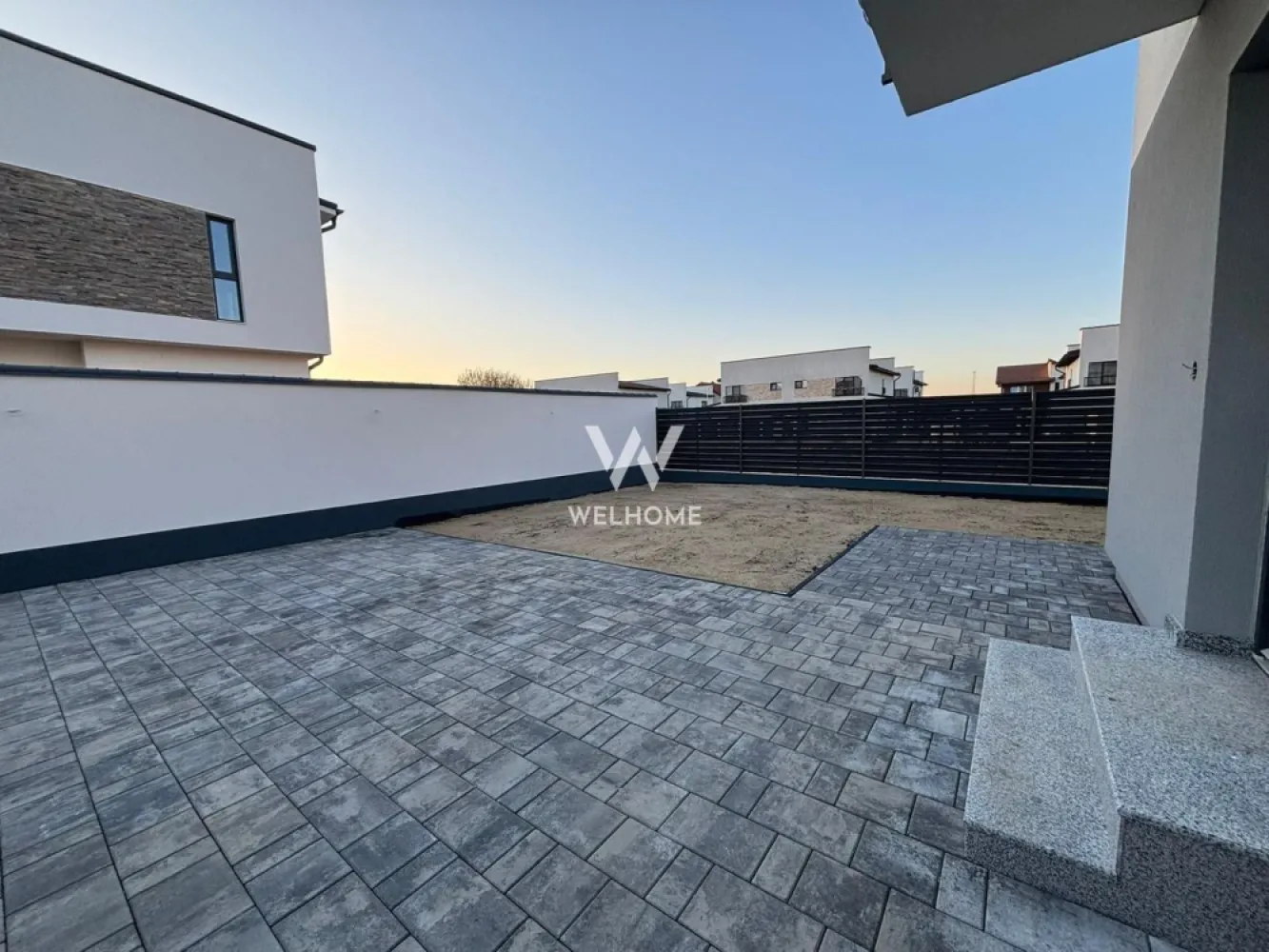 Casa nouă cu 4 camere și curte generoasă – Șelimbăr Triajului