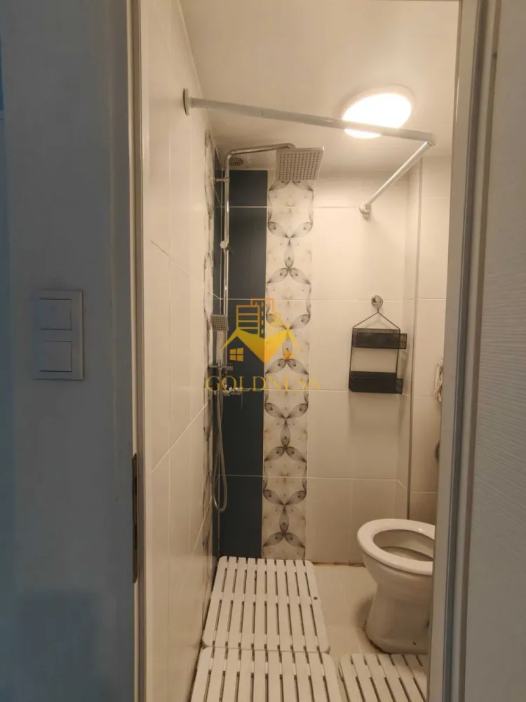 1 camera, Marasti, Expo Transilvania, Cojocnei, Aurel Vlaicu - GOLDNESS Imobiliare vă propune spre închiriere un apartament cu 1 camere complet mobilat și utilat, la etajul 2 într-un imobil de 4 etaje, în Cartierul Marasti.
Se află în apropierea stațiilor de transport în comun, magazine, restaurante, spații verzi, farmacii, etc. 

Apartamentul este compartimentat astfel:
 - camera cu canapea extensibila, dressing, noptiere
 - bucătărie complet utilată și mobilată, loc de servit masa 
 - baie cu cabina de dus, calorifer port prosop și dulap pentru depozitare.

Imobilul este dotat cu toate cele necesare- termoficare, frigider, aragaz, hotă, mașină de spălat haine, etc. 

Dacă sunteți interesați de acest apartament și doriți să îl vizionați, dar și pentru alte oferte nu ezitați să ne contactați telefonic sau prin e-mail. Vă stăm la dispoziție!
Pentru intermediere se percepe un comision de 50% din prețul chiriei!