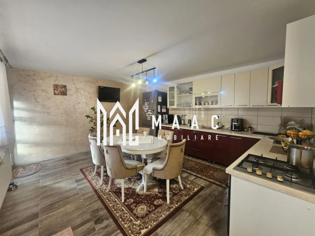 Casa individuala | Teren 450 mp | Garaj | Piata Cluj