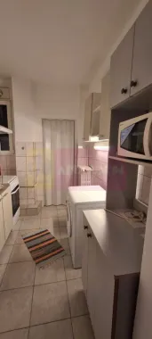 OPORTUNITATE INVESTITIE! Garsoniera ultracentrala Piata Romana- ASE.