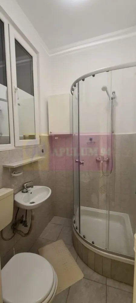 OPORTUNITATE INVESTITIE! Garsoniera ultracentrala Piata Romana- ASE.