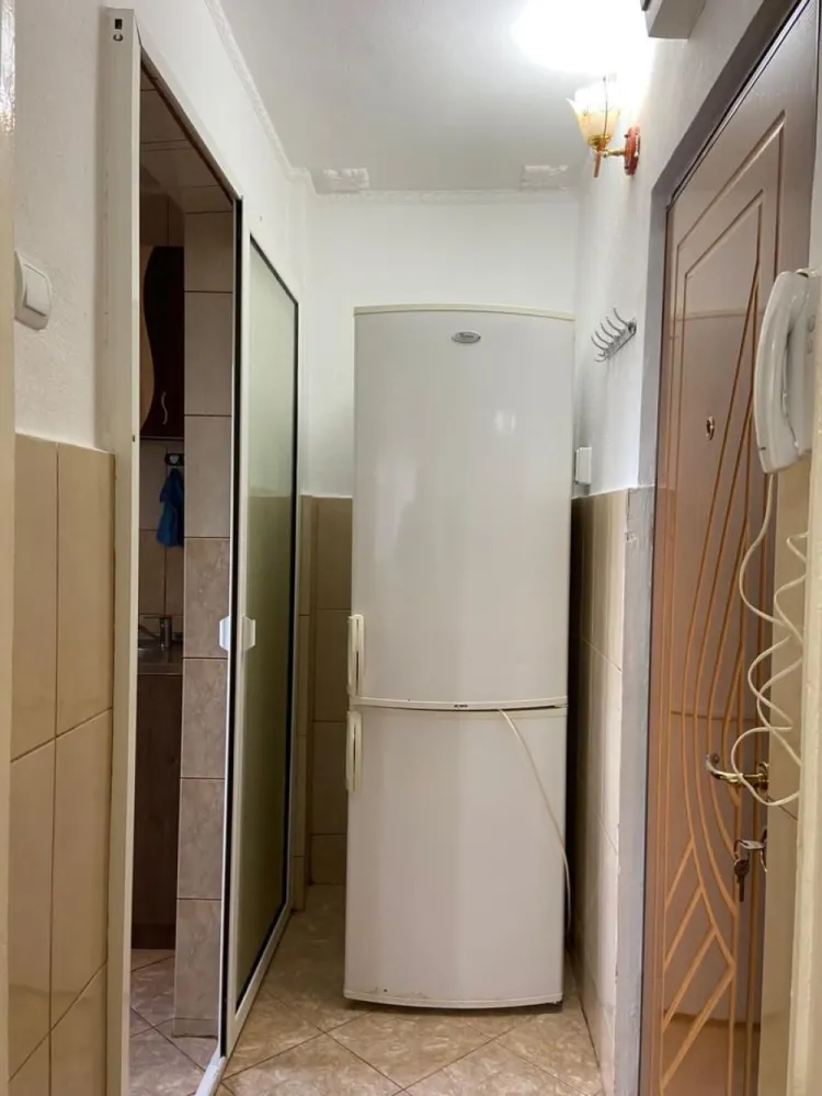 De vanzare apartament cu 2 camere mobilat si utilat, Micro 38, etaj 3
