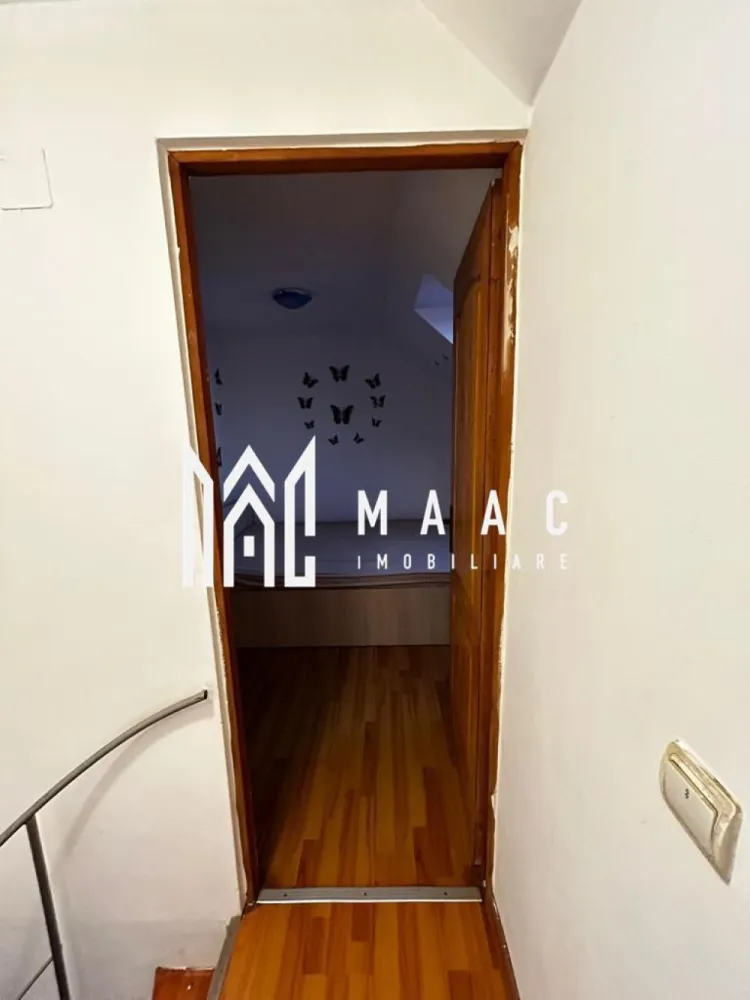 Mansardă 63 mp | Etaj 5 | Zona Rahovei - MAAC Imobiliare vă propune spre vânzare o mansardă spațioasă, cu o suprafață totală de 63 mp, situată pe strada Rahovei, la etajul 5, într-o zonă bine poziționată, aproape de transport, magazine și puncte de interes. Caracteristici principale: Suprafață totală: 63 mp Etaj: 5 Compartimentare funcțională: living generos, dormitor, bucătărie, baie Spații luminoase datorită poziționării superioare Ideală atât pentru locuit, cât și pentru investiție Posibilitate de amenajare după preferințele viitorului proprietar Acces facil către zone comerciale, stații de transport și servicii Stare: locuință întreținută, pregătită pentru mutare sau pentru personalizare. Localizare: strada Rahovei – zonă liniștită, cu acces rapid către principalele rute ale orașului. Pentru mai multe detalii specificati telefonic ID: CP2832819 }}