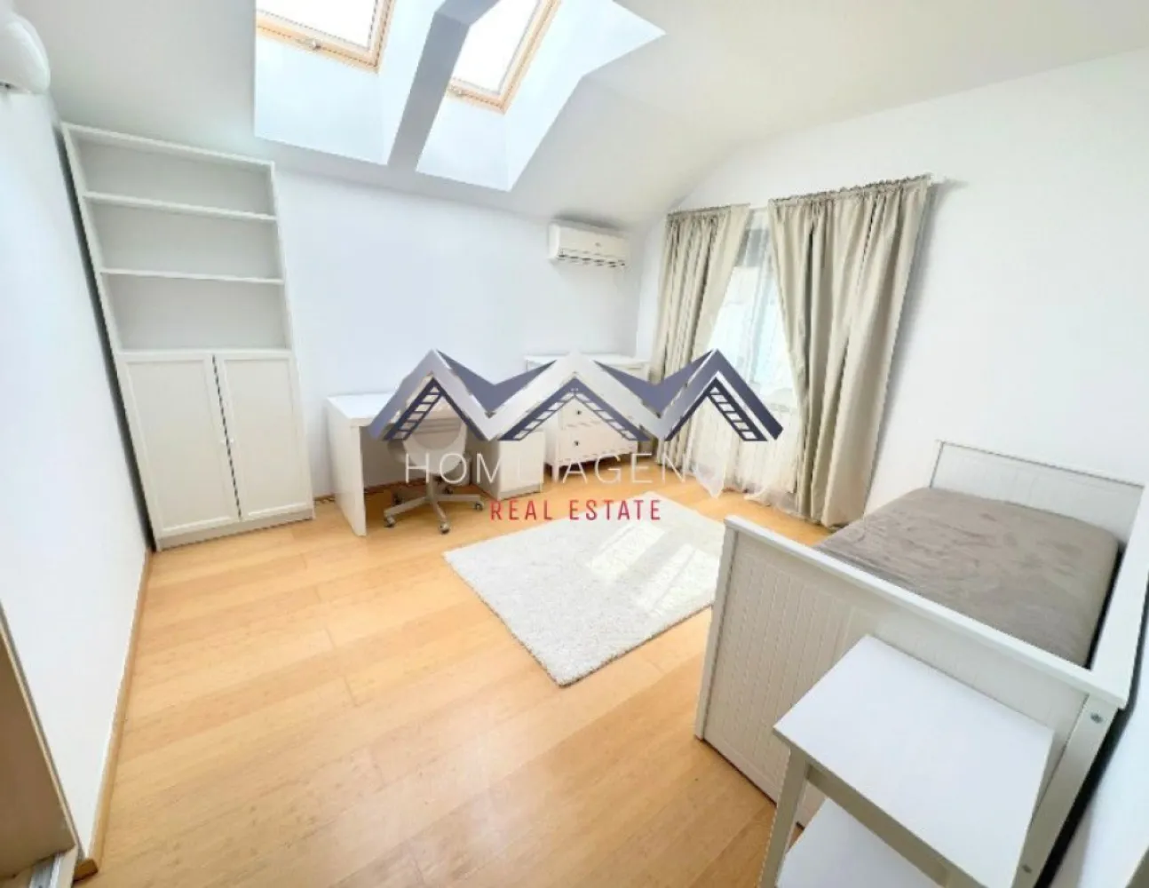 Vilă spațioasă 5 camere | 500 mp teren | Garaj | Corbeanca | Lângă pădure