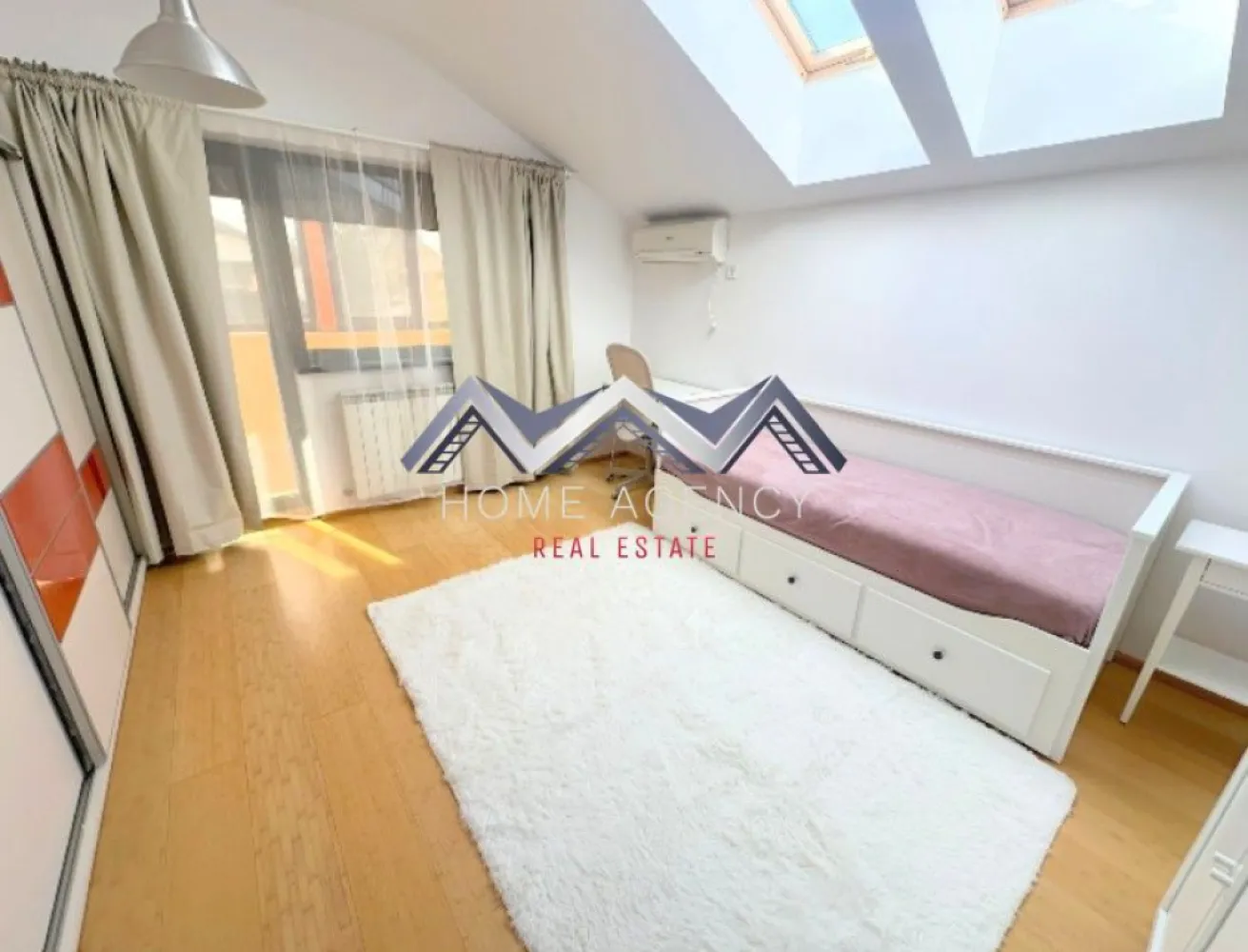 Vilă spațioasă 5 camere | 500 mp teren | Garaj | Corbeanca | Lângă pădure