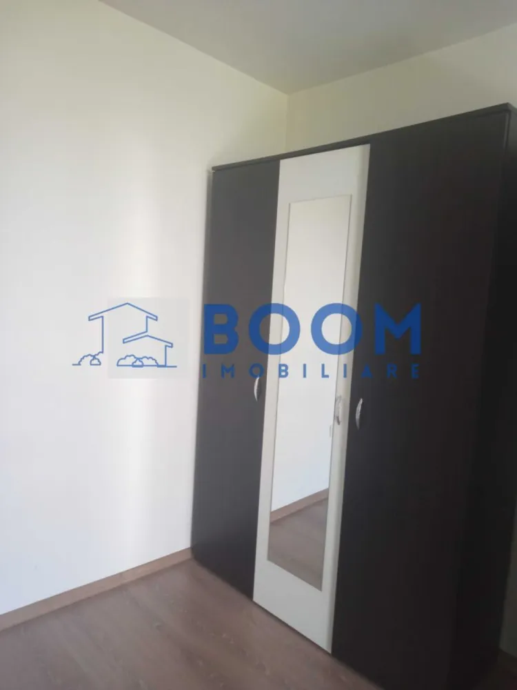Apartament de inchiriat | Zona Tic Tac | Complet mobilat | - BOOM Imobiliare vă propune spre închiriere apartament gata de mutare – Zona Tic Tac, la un pret avantajos.

Stare: Mobilat și utilat complet
Disponibilitate: Imediată
• Confort maxim: Compartimentare excelentă, spațios și luminos.
• Complet echipat: Mobilier modern și electrocasnice incluse.
• Poziție ideală: Zonă foarte liniștită, ferită de zgomot.
• Locuri de parcare: Disponibile în apropierea imobilului.
 Facilități în zonă (la doar câteva minute de mers pe jos):
• Supermarketuri pentru cumpărături zilnice.
• Școli și grădinițe pentru copii.
• Stații de transport în comun.

Pentru detalii suplimentare și stabilirea unei vizionari va rugam sa contactati echipa MAAC Imobiliere, specificand CP3195672