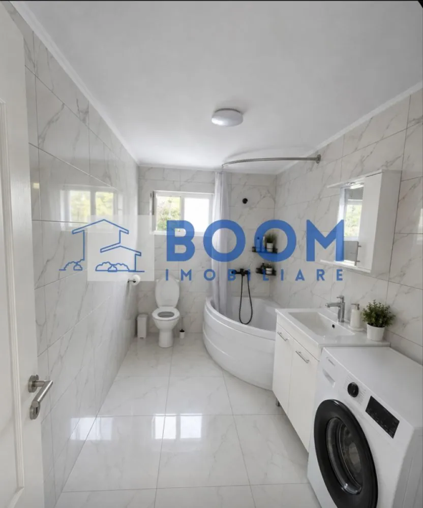 Casa noua | Zona de recreere | Evadare in natura| - MAAC Imobiliare vă prezintă spre vânzare o proprietate deosebită, finalizată în anul 2025, situată într-o zonă pitorească și liniștită din satul Rădăcinești, comuna Berislăvești. Ideală pentru familii sau ca rezidență de vacanță, casa oferă confort modern în mijlocul naturii și este gata pentru mutare imediată.
Suprafață teren: 1.908 mp 
Suprafață casă: ~95 mpu (regim parter)
Deschidere drum: 40 metri liniari
Modernă și luminoasă,casa dispune de două căi de acces și o compartimentare decomandată, optimizată pentru confort:
Living spațios cu lumină naturală generoasă
Bucătărie open-space cu zonă dedicată de dining
Dormitor matrimonial primitor
Cameră copil / birou
Baie mare complet utilată
Hol și spații inteligente pentru depozitare
Proprietatea se vinde complet mobilată și utilată, finisată la standarde actuale:
Încălzire: Centrală pe lemne de 40 kW + puffer de 1000 litri (autonomie ridicată)
Electricitate: Curent trifazic
Utilități: Apă curentă, fosă septică, internet prin fibră optică, cablu TV
Dotări: Electrocasnice și mobilier modern incluse în preț 
Curte și PotențialTerenul generos de aproape 2.000 mp oferă libertate deplină pentru amenajări exterioare: foișor, zonă de grătar, livadă, piscină sau loc de joacă pentru copii.
Proprietatea reprezintă o oportunitate excelentă pentru cei care caută o casă nouă, fără necesitatea unor investiții suplimentare.
Pentru mai multe detalii contactati cu incredere echipa MAAC IMobiliare, specificand ID 3180343