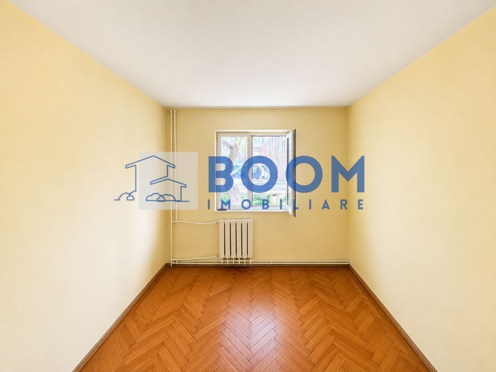 Apartament 3 camere | Zona Hermes | Geam la baie| Decomandat |