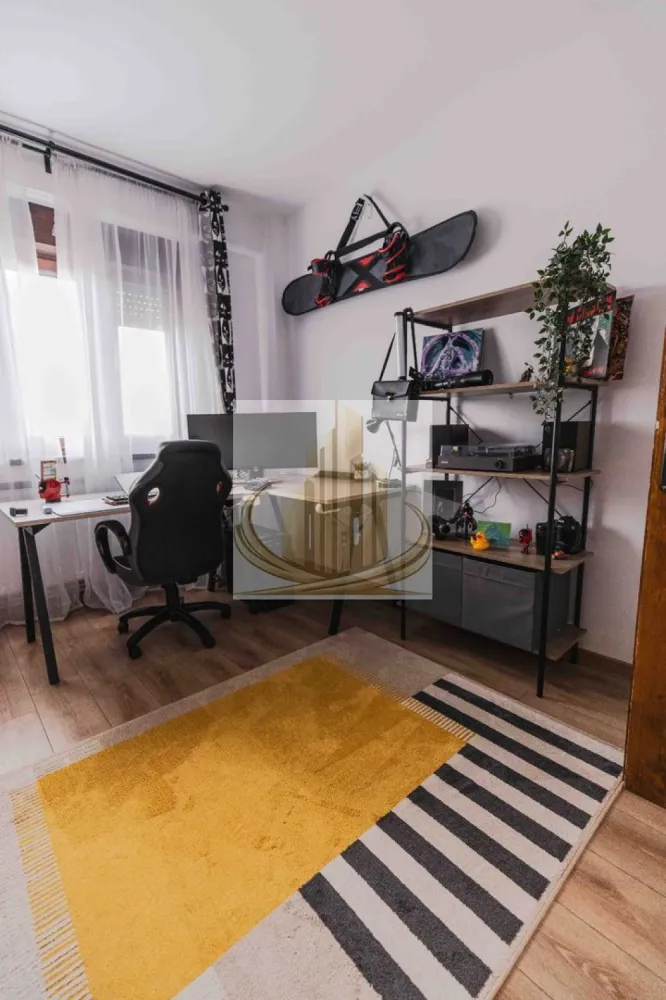 Apartament 4 camere Central 100mp 245000 euro