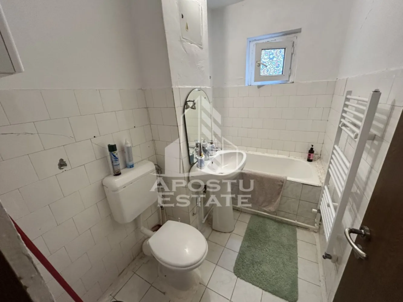 Apartament la etaj interemediar, 3 camere, 55 mp, Zona Girocului