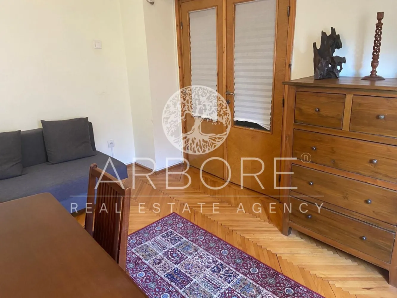 Închiriere apartament 3 camere, decomandat, zona Traian-Unirii