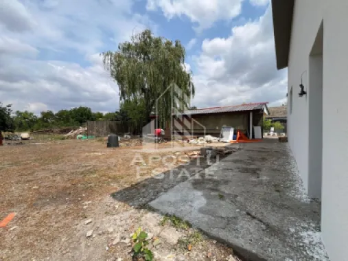 Casa individuala pe etaj de vanzare, renovata complet, Becicherecu Mic