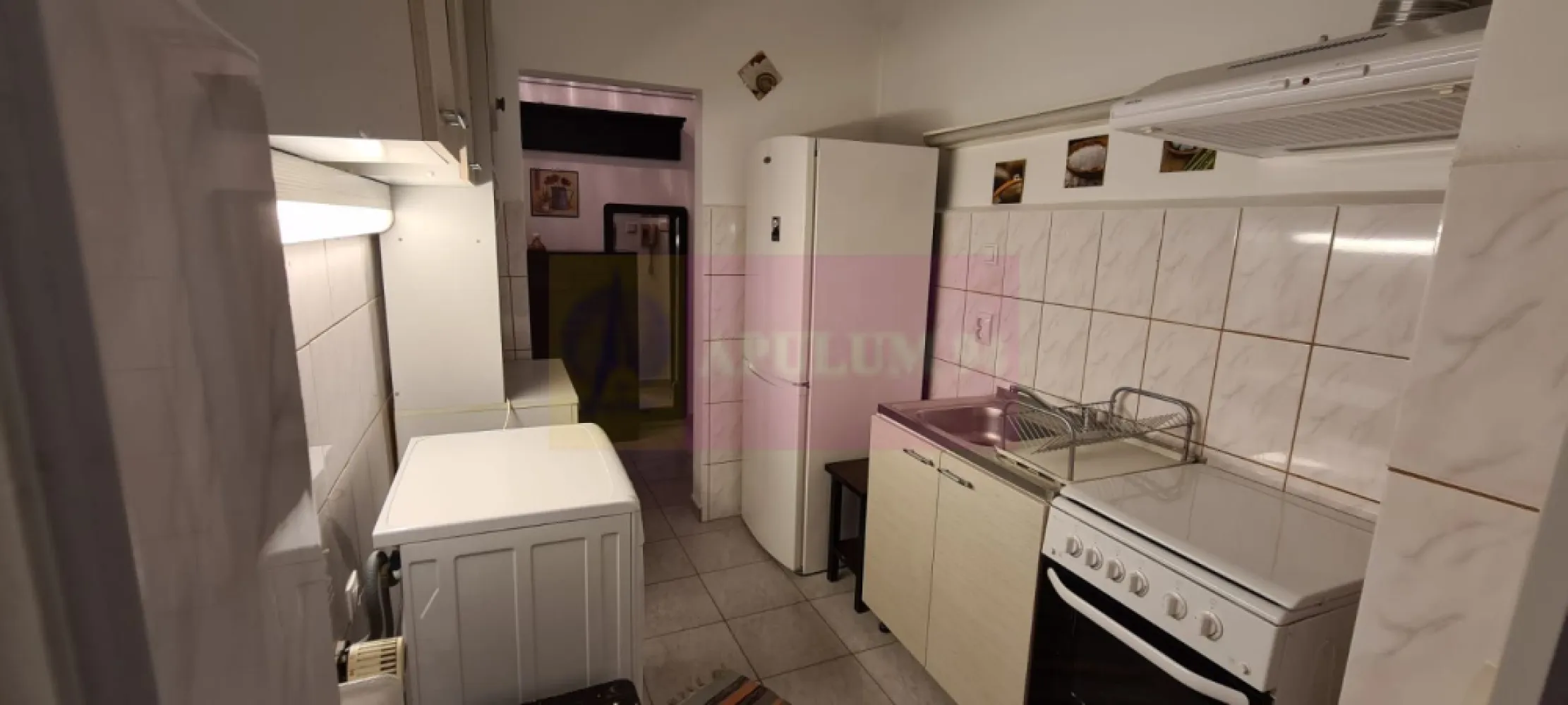 OPORTUNITATE INVESTITIE! Garsoniera ultracentrala Piata Romana- ASE.