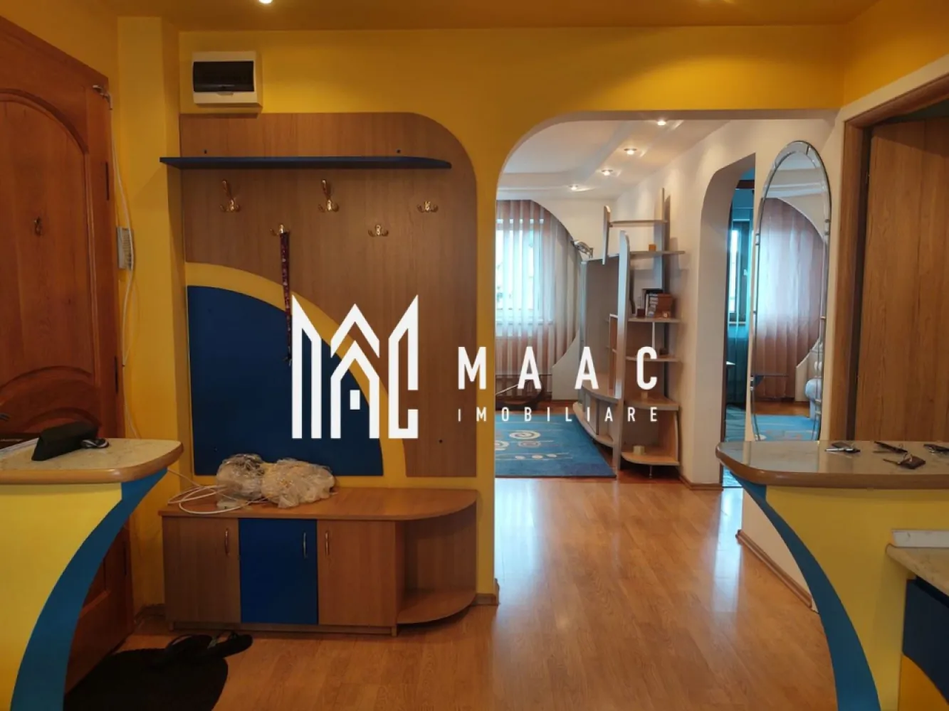 Apartament 3 camere I Etajul 3 I Decomandat I Strand